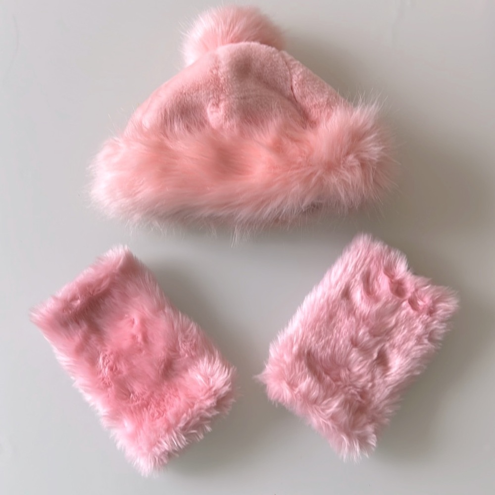 Hat & Hand warmers set NWOT
